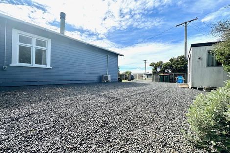Photo of property in 14 Moana Street, Kaka Point, 9271