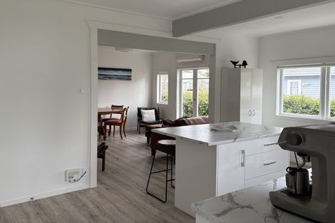 Photo of property in 18 Walsh Street, Forest Lake, Hamilton, 3200