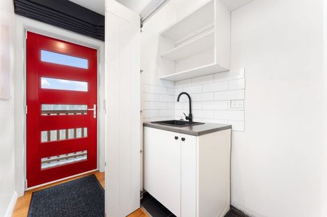 Photo of property in 22 Taikata Road, Te Atatu Peninsula, Auckland, 0610
