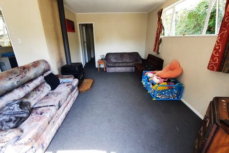 Photo of property in 16 Halsey Street, Clinton, 9534