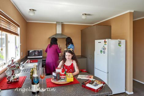 Photo of property in 18 Meridian Grove, Kelvin Grove, Palmerston North, 4414