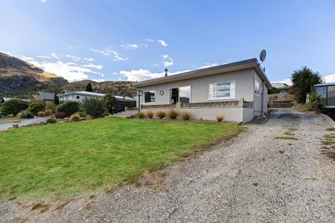Photo of property in 18 Lake Avenue, Frankton, Queenstown, 9300