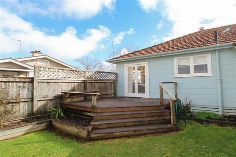 Photo of property in 16 Tranmere Road, Fairfield, Hamilton, 3214