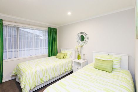Photo of property in 14 Lorenzo Place, Kelvin Grove, Palmerston North, 4414