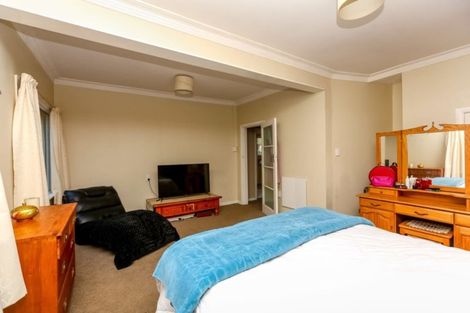 Photo of property in 360 Devon Street West, Lynmouth, New Plymouth, 4310