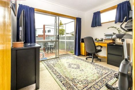Photo of property in 109 Fitzroy Street, Terrace End, Palmerston North, 4410
