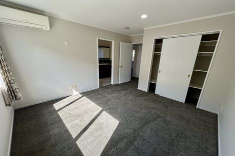 Photo of property in 2/48 Seabrook Avenue, New Lynn, Auckland, 0600