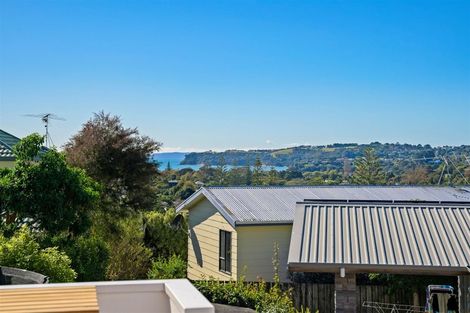 Photo of property in 772a Whangaparaoa Road, Manly, Whangaparaoa, 0930