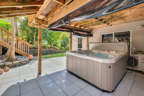 Photo of property in 7 Rossmore Terrace, Murrays Bay, Auckland, 0630