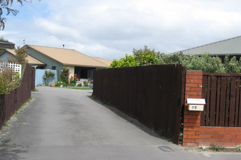 Photo of property in 12 Gatonby Place, Avonhead, Christchurch, 8042
