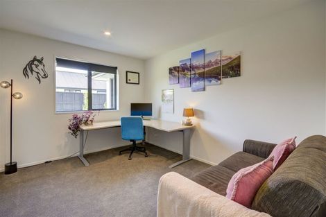 Photo of property in 6 Springbrook Close, Rangiora, 7400