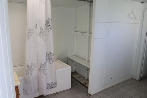 Photo of property in 42 Niblett Street, Whanganui, 4500