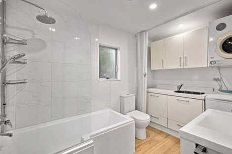 Photo of property in 29 Lilburn Crescent, Massey, Auckland, 0614