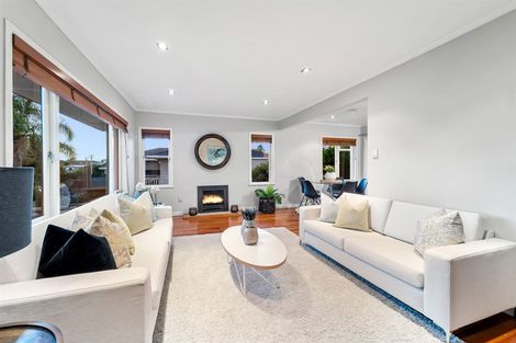 Photo of property in 1/16 Tobruk Crescent, Milford, Auckland, 0620