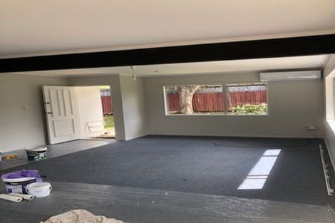 Photo of property in 1/59 Archibald Road, Kelston, Auckland, 0602