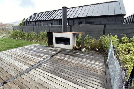 Photo of property in 17 Mckenzies Shute, Jacks Point, Queenstown, 9371