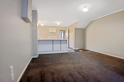 Photo of property in 36 James Evans Drive, Northcote, Auckland, 0627