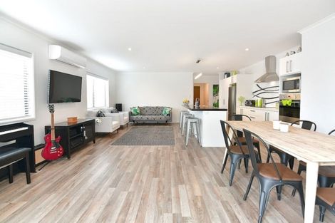 Photo of property in 27 The Circle, Manly, Whangaparaoa, 0930