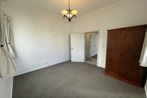 Photo of property in 7 Fallowfield Avenue, Mount Victoria, Wellington, 6011