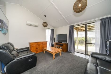 Photo of property in 19 Mcleavey Drive, Kelvin Grove, Palmerston North, 4414