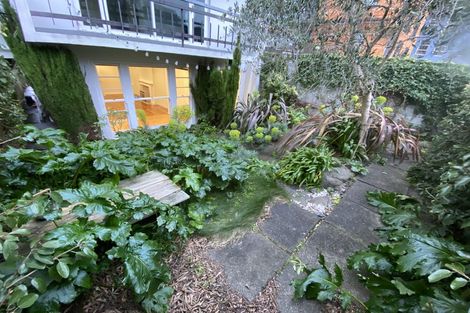 Photo of property in 115 Molesworth Street, Thorndon, Wellington, 6011