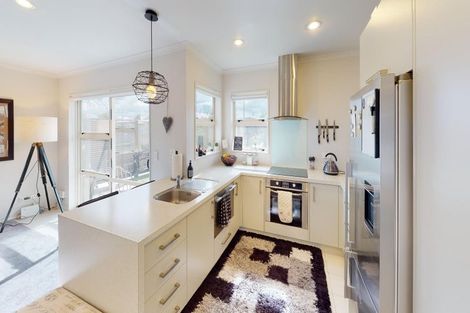 Photo of property in 12a Oxford Street, Hokowhitu, Palmerston North, 4410