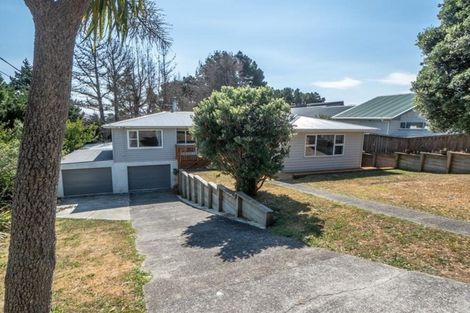 Photo of property in 15 Cunliffe Street, Johnsonville, Wellington, 6037