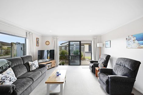 Photo of property in Bramley Gardens, 48/3 Turnbury Court, Rototuna, Hamilton, 3210