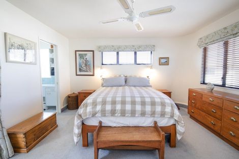 Photo of property in 24c The Esplanade, Westshore, Napier, 4110