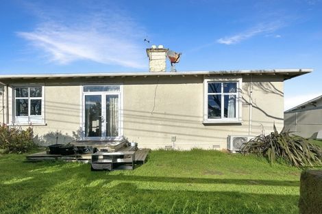 Photo of property in 1 Ashton Terrace, Castlecliff, Whanganui, 4501