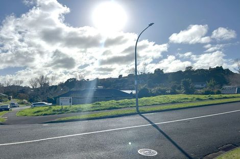 Photo of property in 90 Karamea Street, Whalers Gate, New Plymouth, 4310