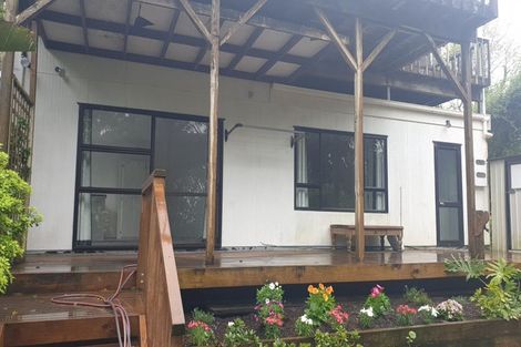 Photo of property in 50 Valley View Road, Glenfield, Auckland, 0629