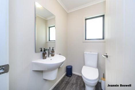 Photo of property in 5 Virtue Place, Hokowhitu, Palmerston North, 4410