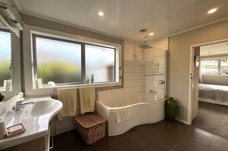 Photo of property in 14 Centennial Avenue, Balclutha, 9230