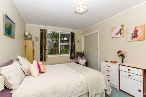 Photo of property in 313 Mangorei Road, Merrilands, New Plymouth, 4312