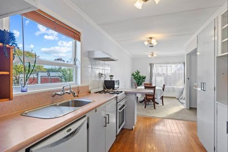 Photo of property in 39 Winchester Street, Levin, 5510