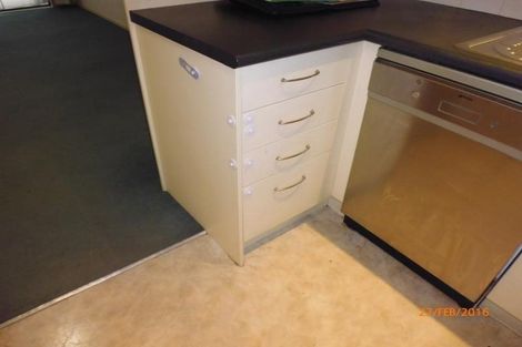 Photo of property in 19 Ballantrae Place, Thorndon, Wellington, 6011