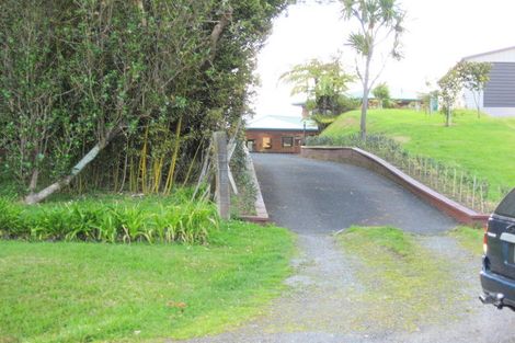 Photo of property in 268 Forest Hill Road, Waiatarua, Auckland, 0612