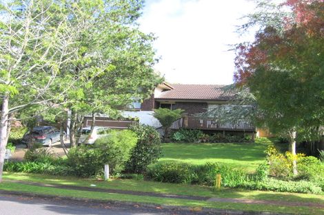 Photo of property in 3 Mirrabooka Avenue, Botany Downs, Auckland, 2010