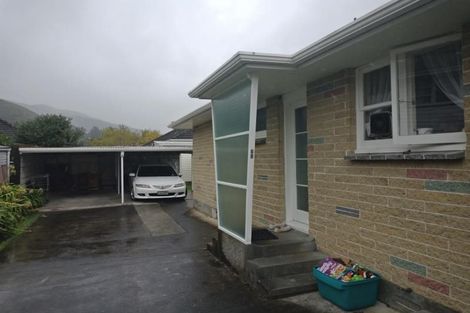 Photo of property in 6b Heather Grove, Fairfield, Lower Hutt, 5011