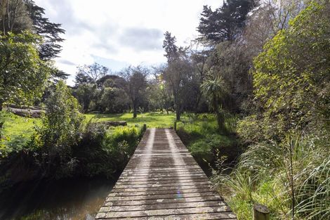 Photo of property in 6 Polson Hill Drive, Aokautere, Palmerston North, 4471