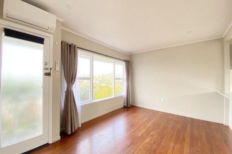 Photo of property in 2/60 Church Street, Northcote Point, Auckland, 0627