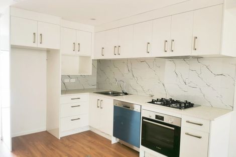 Photo of property in 16 Inverness Avenue, Hamilton East, Hamilton, 3216