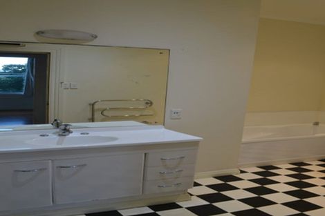 Photo of property in 37 Raroa Road, Kelburn, Wellington, 6012