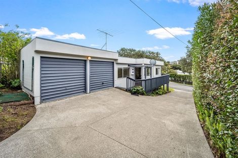 Photo of property in 53 Elliston Crescent, Stanmore Bay, Whangaparaoa, 0932