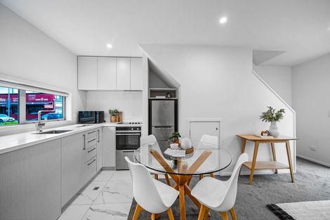 Photo of property in 2/8 Riccarton Road, Riccarton, Christchurch, 8011