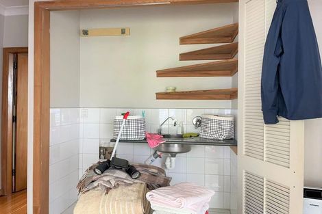 Photo of property in 40 Routley Drive, Glen Eden, Auckland, 0602