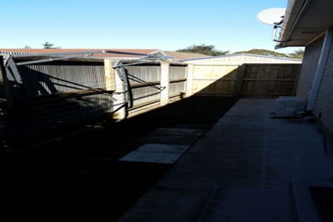 Photo of property in 17 Mckellar Place, Hornby, Christchurch, 8042