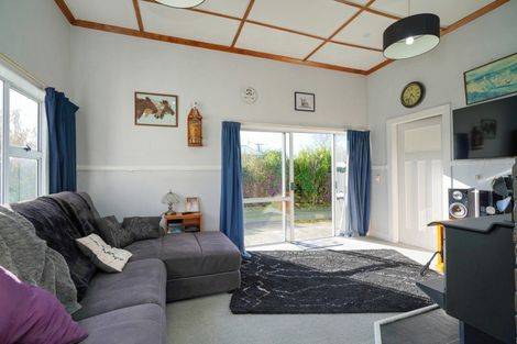 Photo of property in 46 Largs Street, Wallacetown, 9816