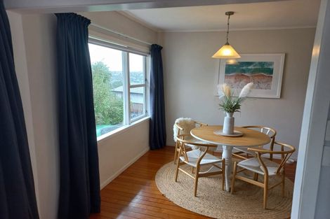 Photo of property in 1/18 Limmer Place, Browns Bay, Auckland, 0632